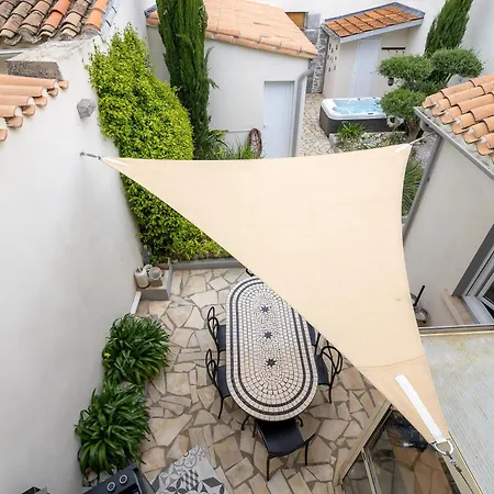 La Maison Capucine قرقشونه