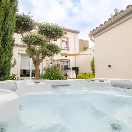 Holiday home La Maison Capucine